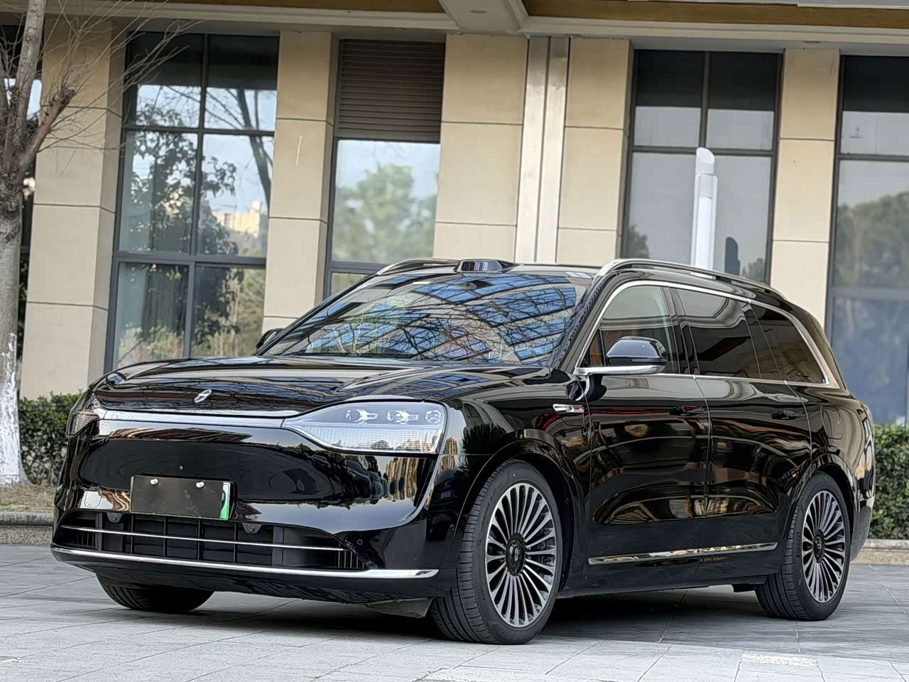 M9 2024 EREV Ultra 52kWh 6-Seater