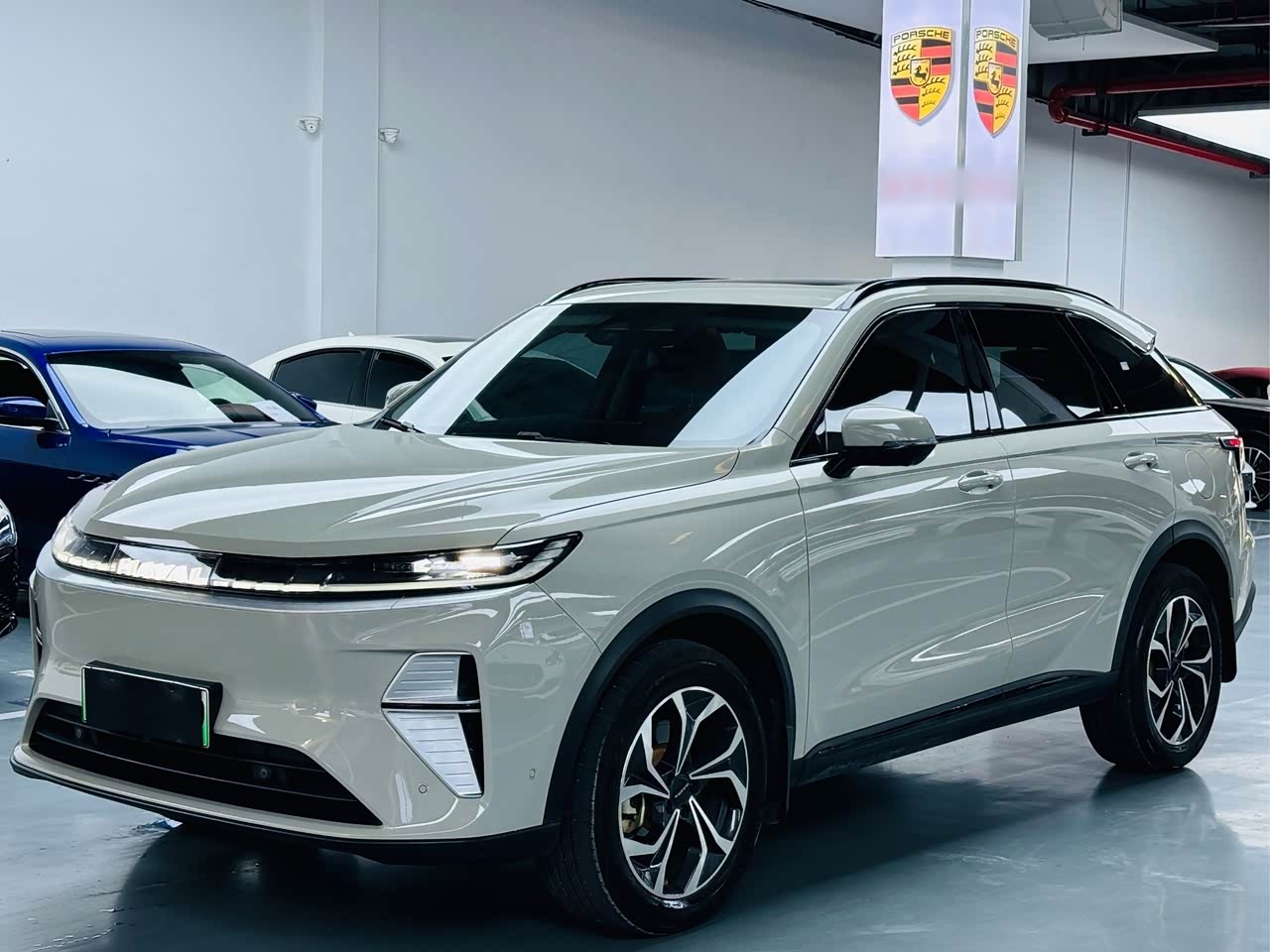MAX 2025 Hi4 165 Ultra ADAS