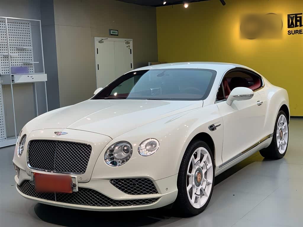 2016 4.0T GT V8 Standard