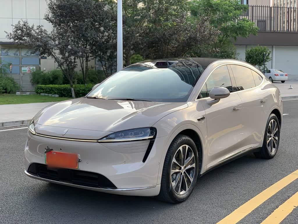 R7 2025 EREV 251km Max