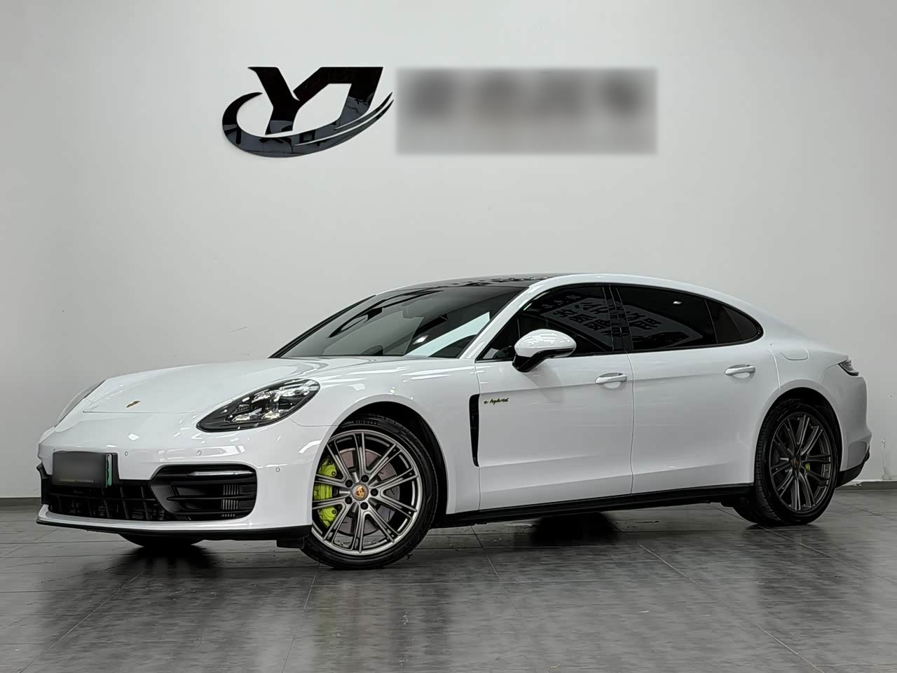 Panamera EV 2023 Facelift Panamera 4 E-Hybrid Executive Extended Platinum 2