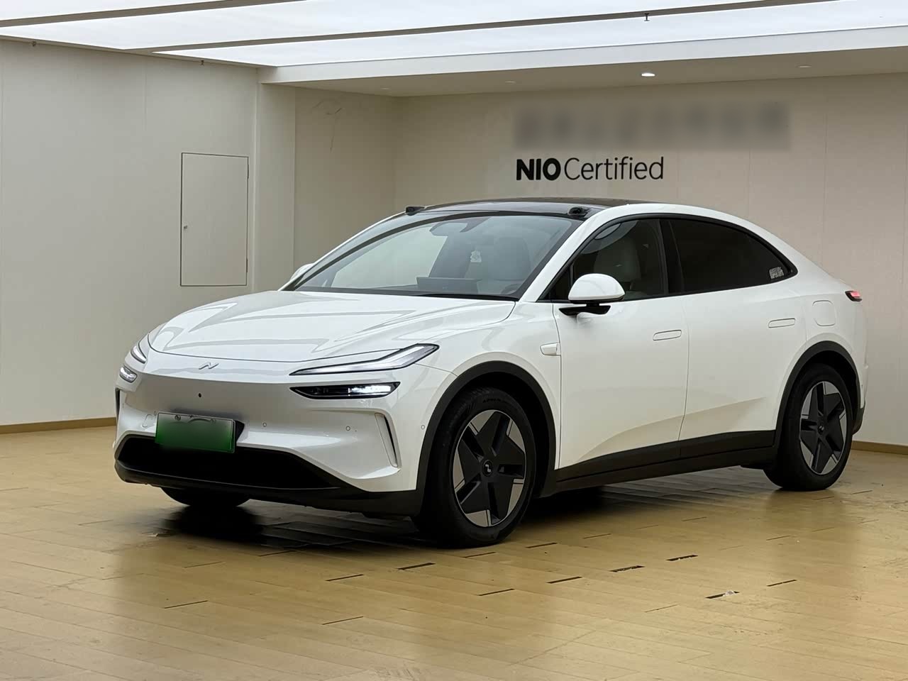 L60 2024 60kWh RWD