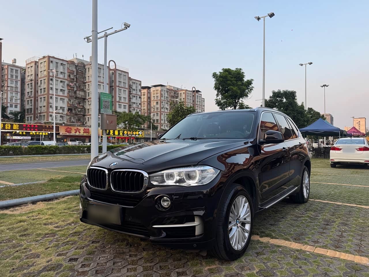 X5 Imported 2014 xDrive35i Leading