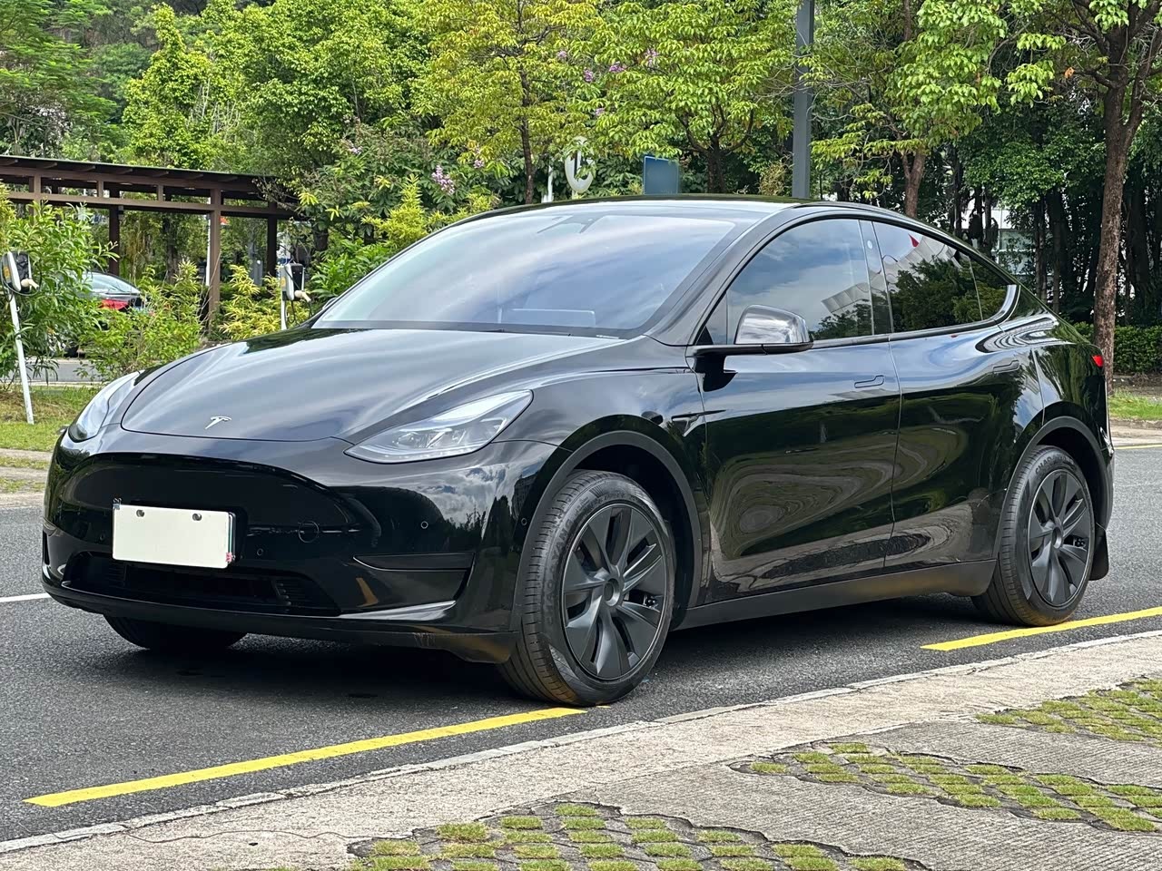 Model Y 2023 RWD