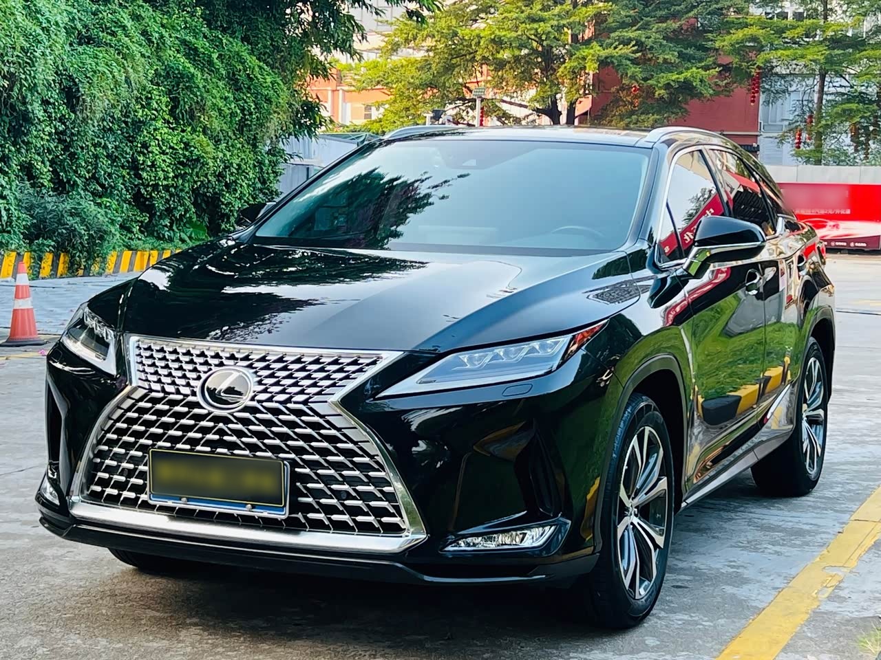 RX 2021 300 AWD Special