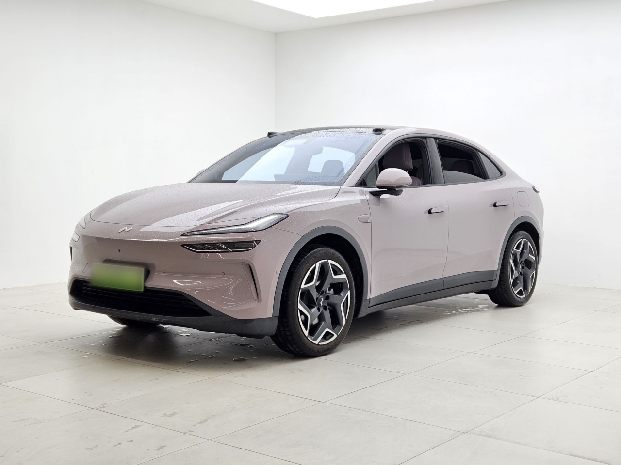 L60 2024 60kWh RWD