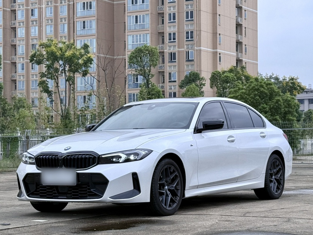 3 Series 2025 330Li M M Sport Night Package