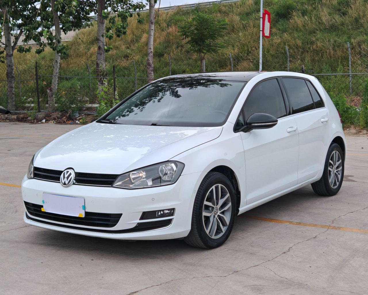 Golf 2017 230TSI AT Luxury Anniversary Edition