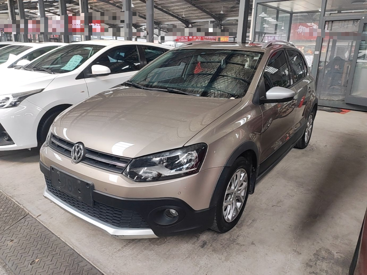 2014 1.6L Cross Polo AT