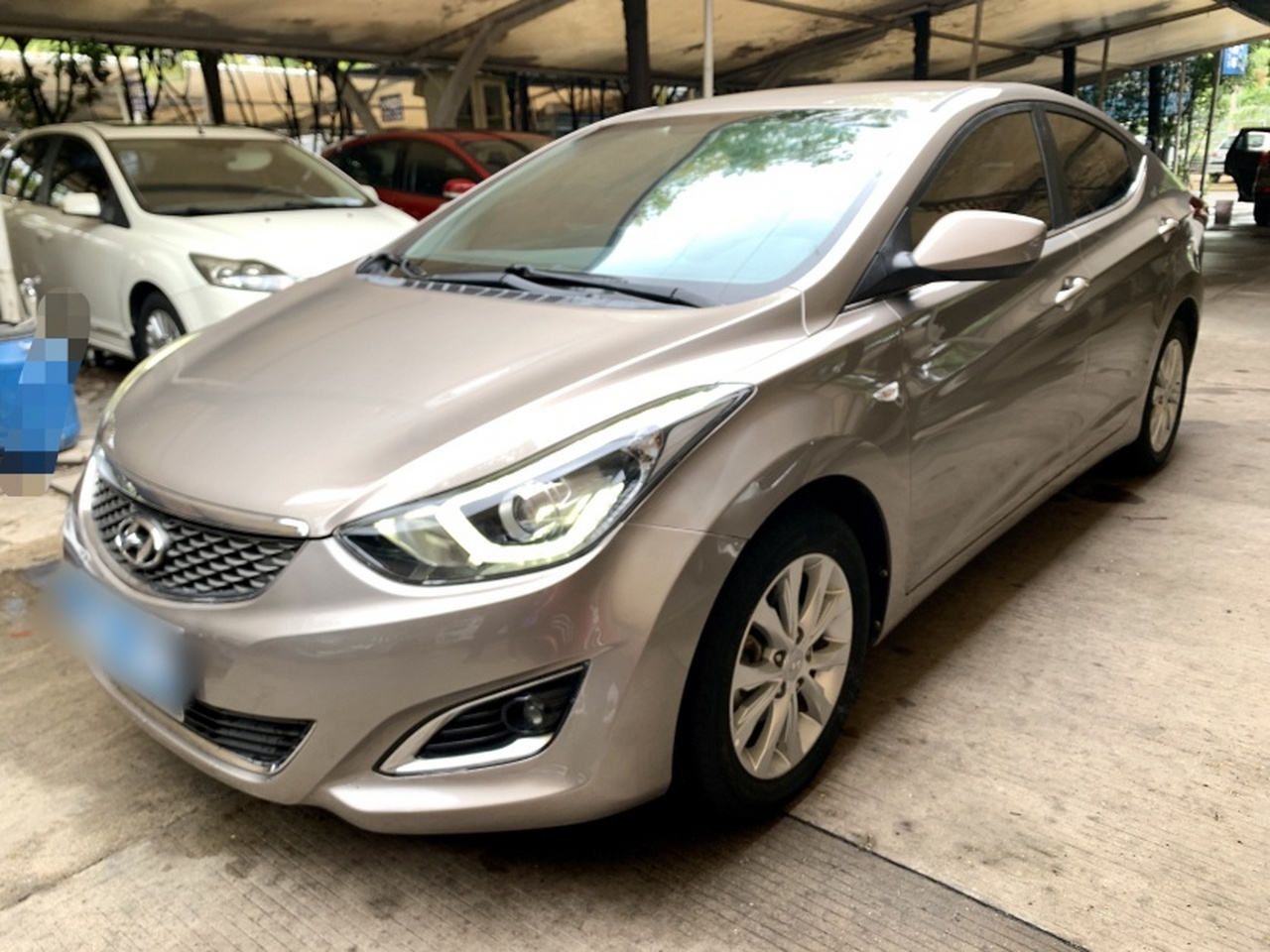 Elantra 2016 1.6L AT Smart