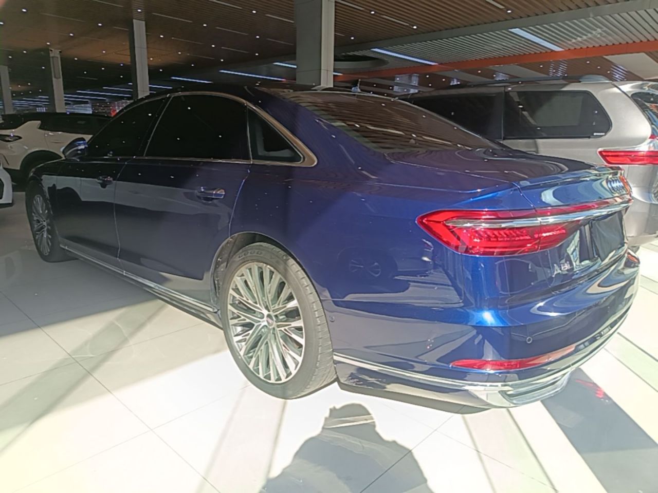 A8 2019 Plus A8L 50 TFSI quattro Comfort photo 4