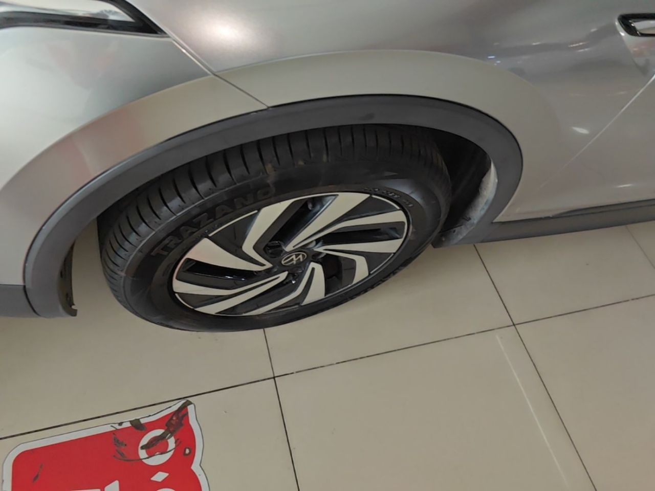 Tiguan L 2023 330TSI AT RWD Comfort photo 2