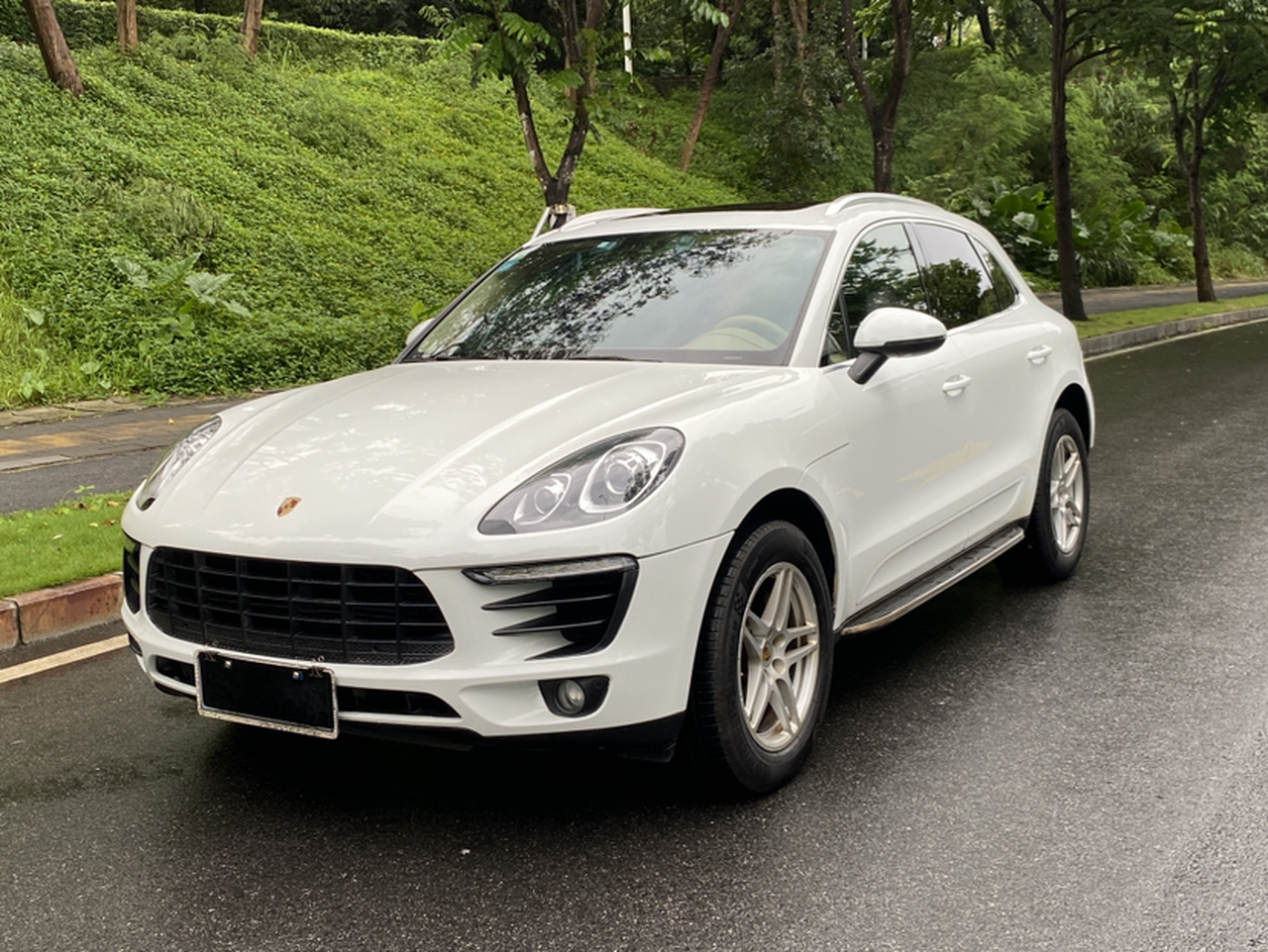 2017 Macan 2.0T
