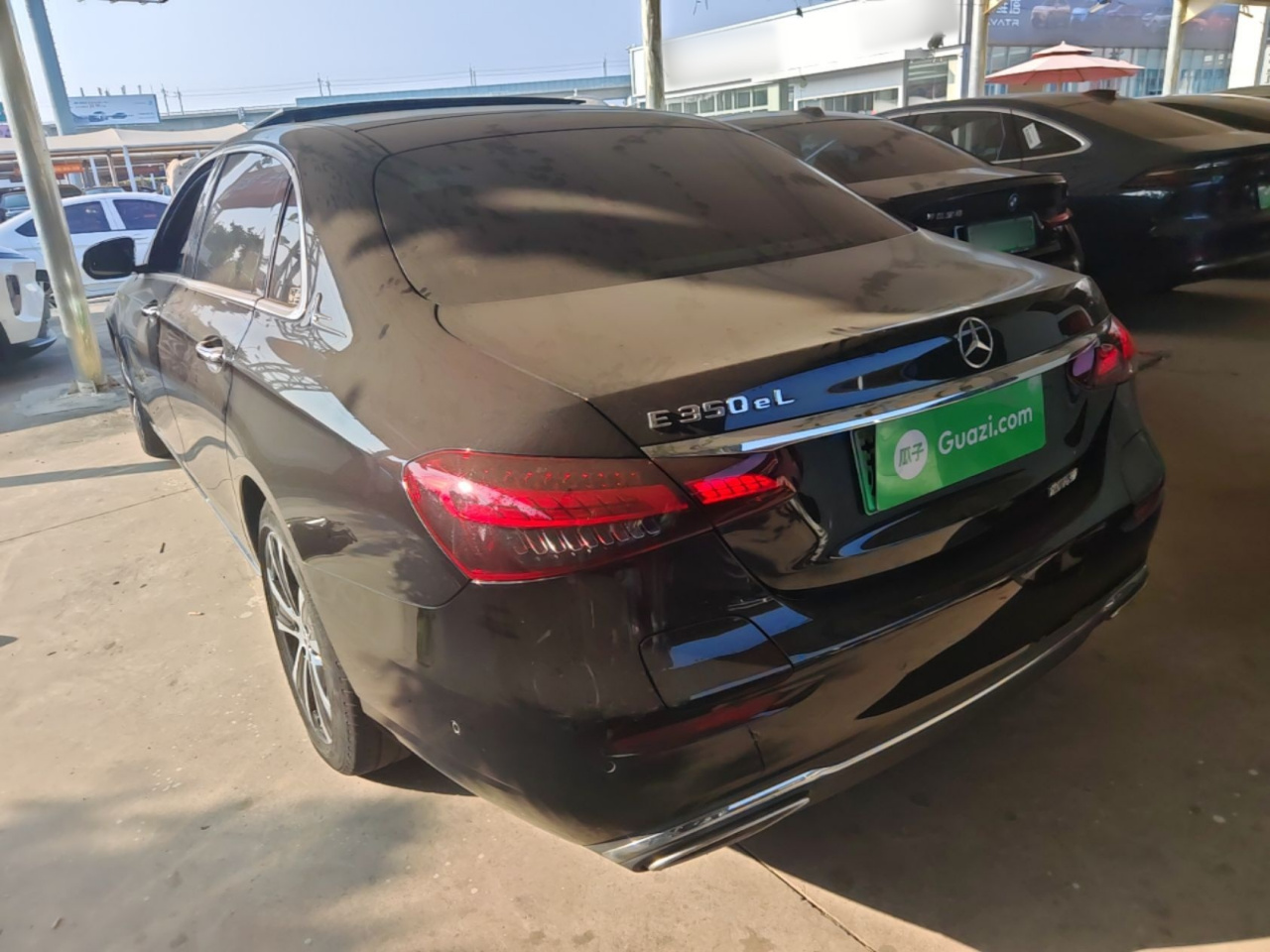 E-Class EV 2022 E 350 e L PHEV photo 4
