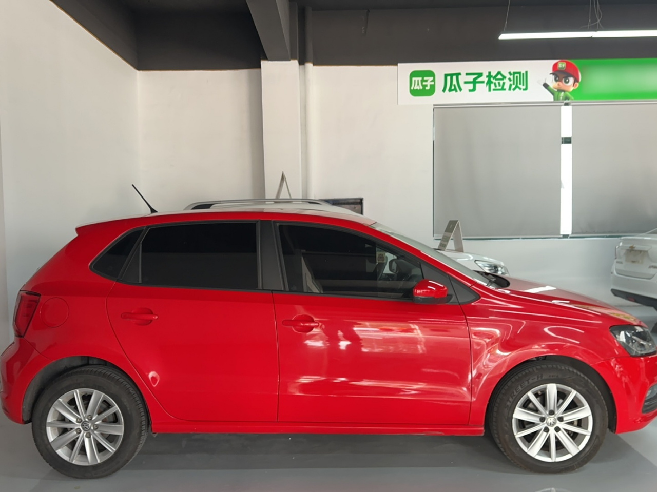 Polo 2014 1.4L AT Comfort photo 4