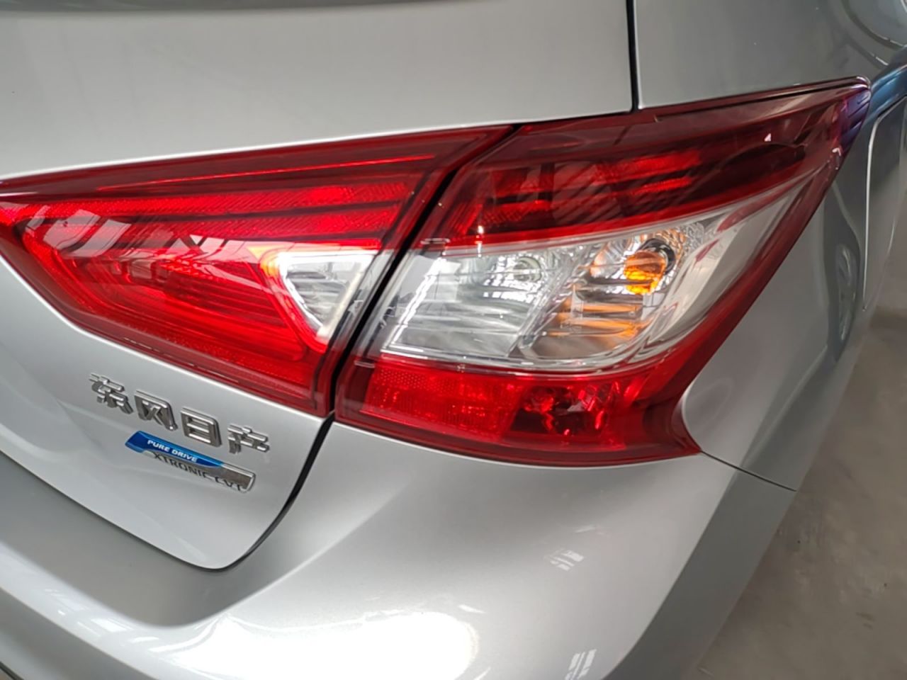 Tiida 2016 1.6L CVT photo 2