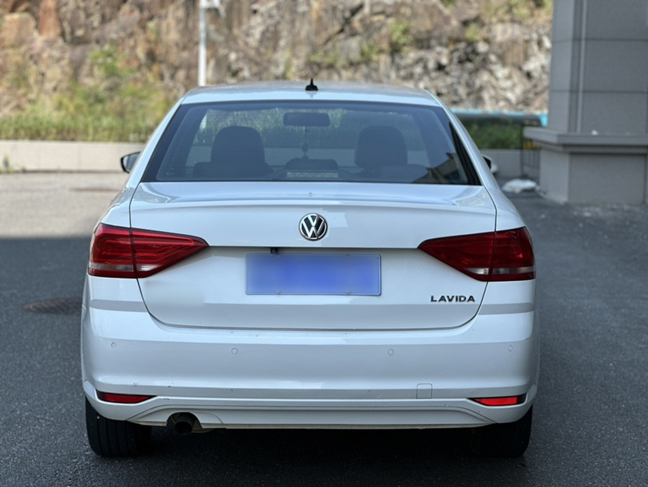 Lavida 2017 1.6L AT photo 4