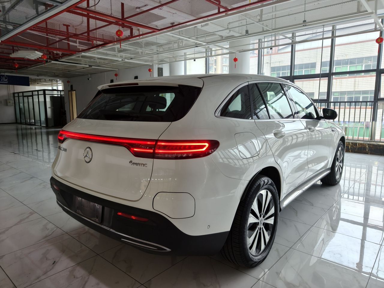 EQC 2020 EQC 350 4MATIC photo 4