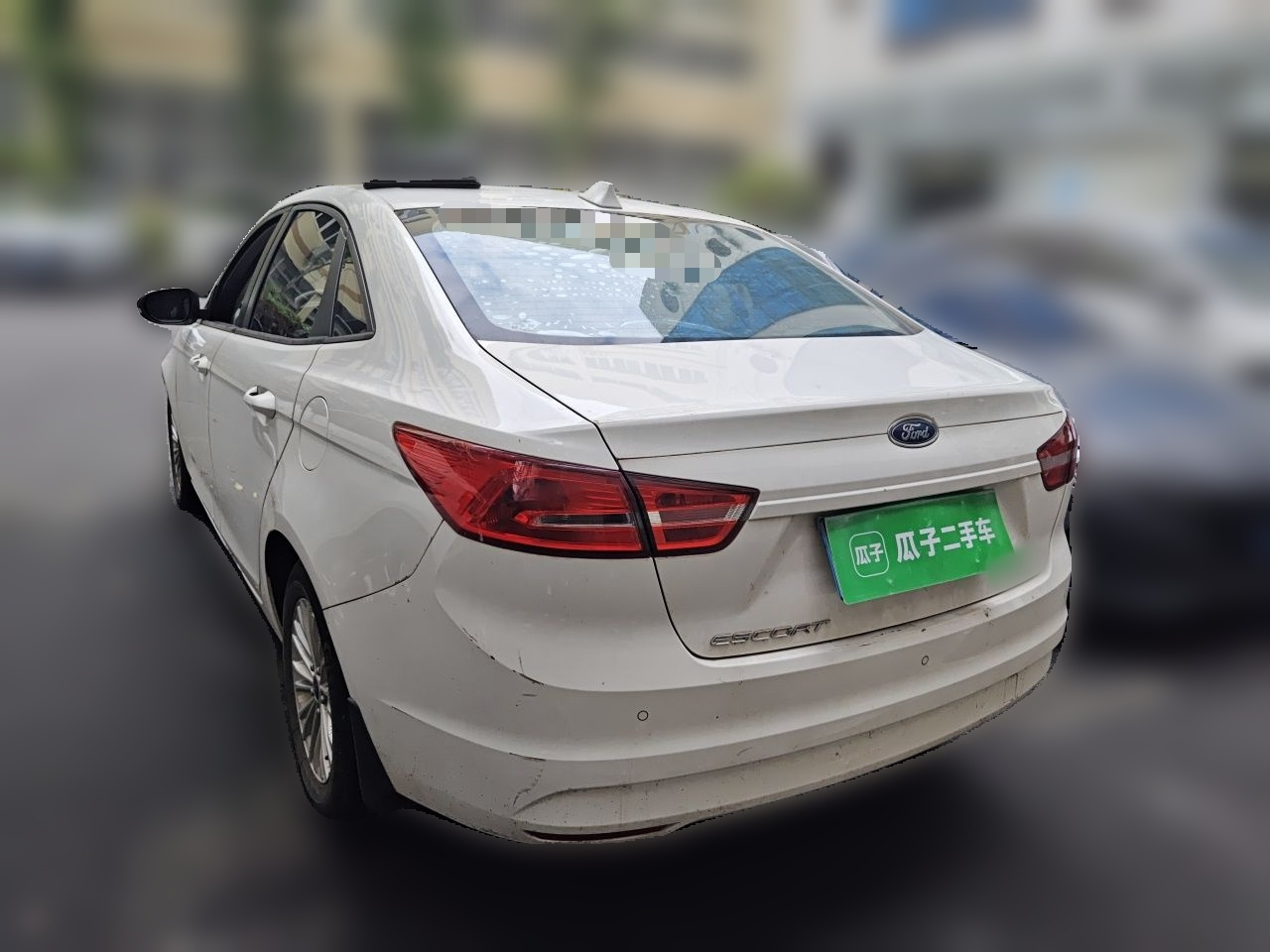 Escort 2015 1.5L MT Comfort photo 3