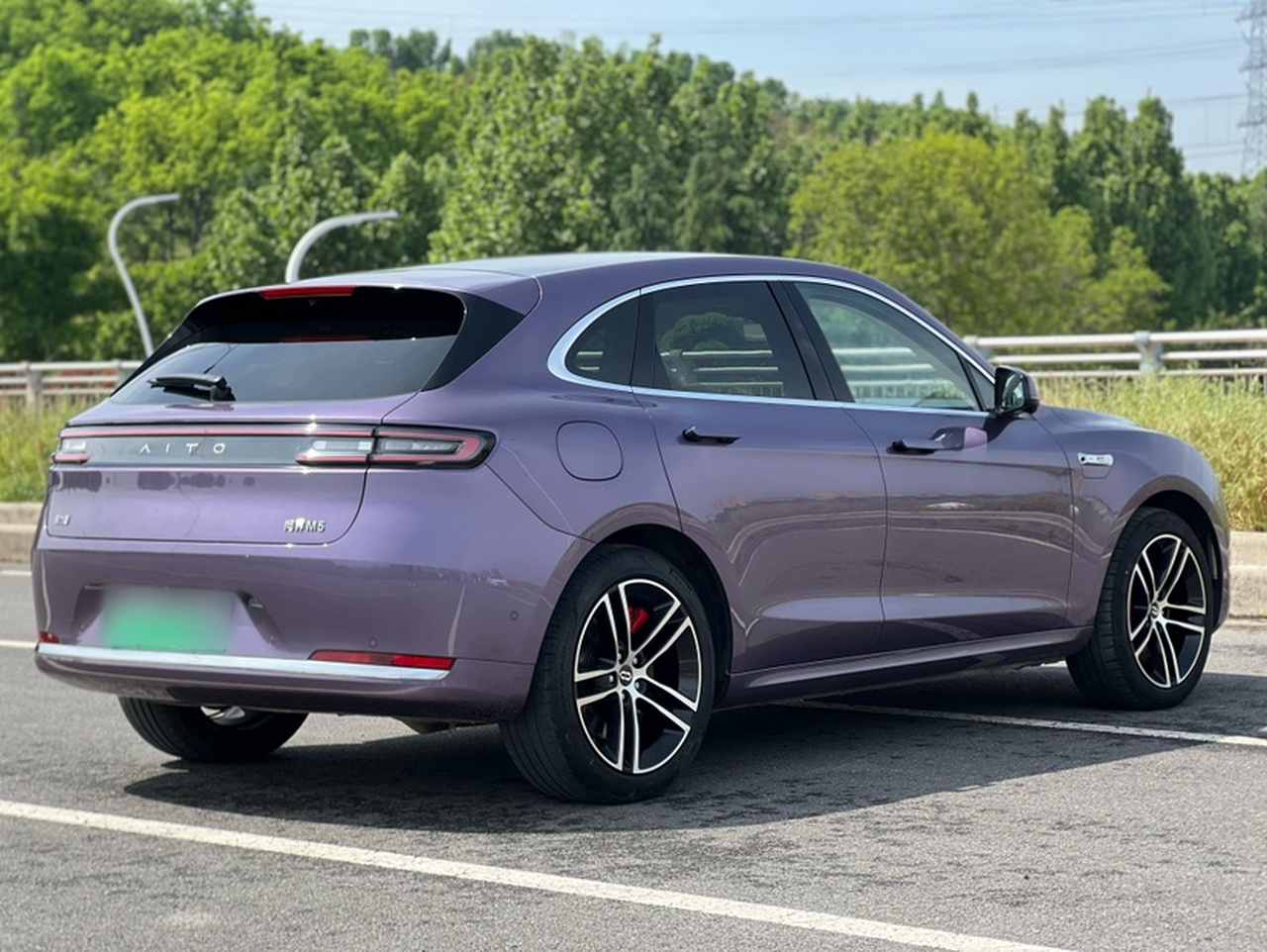 HIMA AITO M5 2025 EREV Ultra AWD photo 4