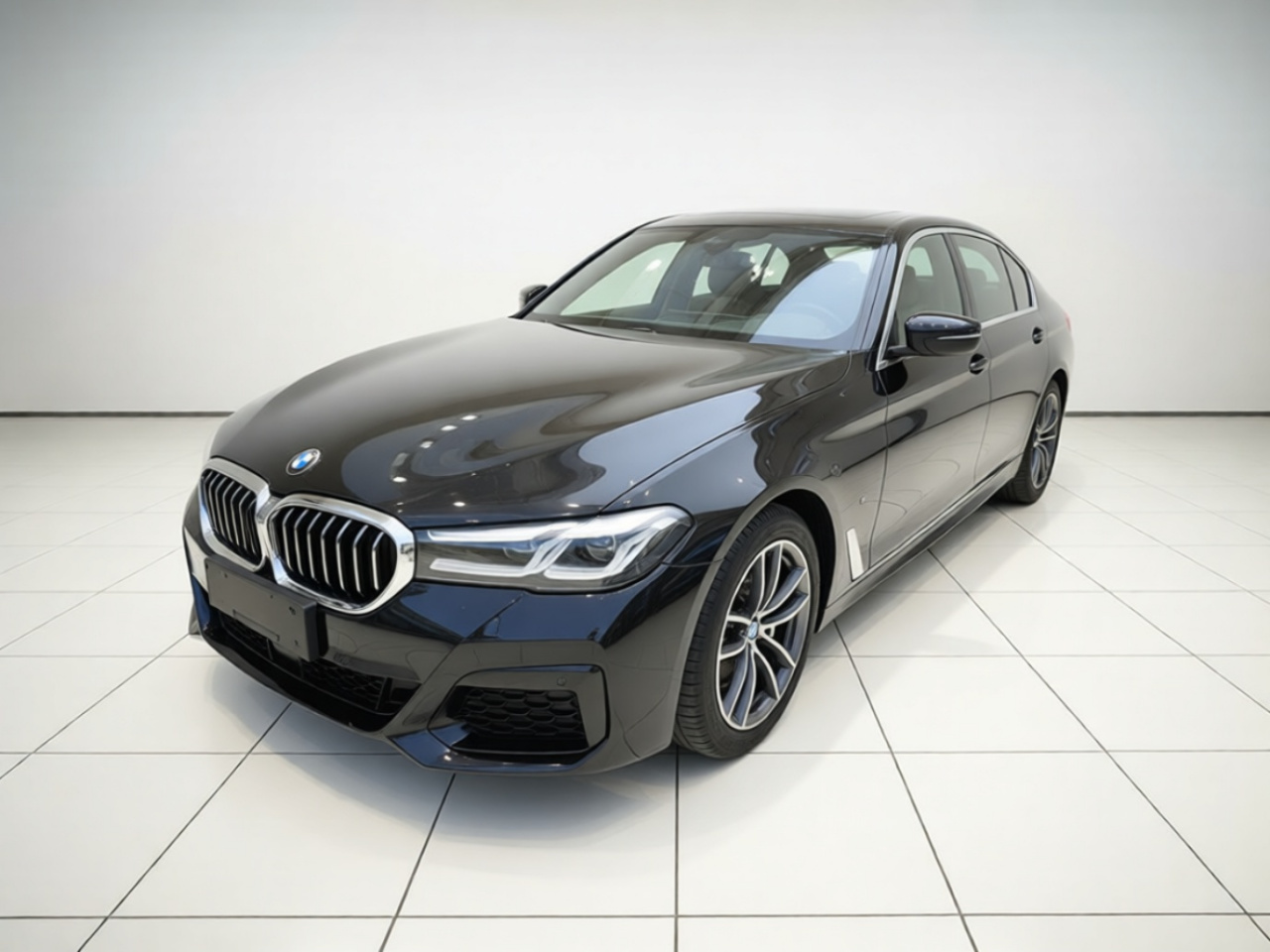 5 Series EV 2022 535Le M Sport Package