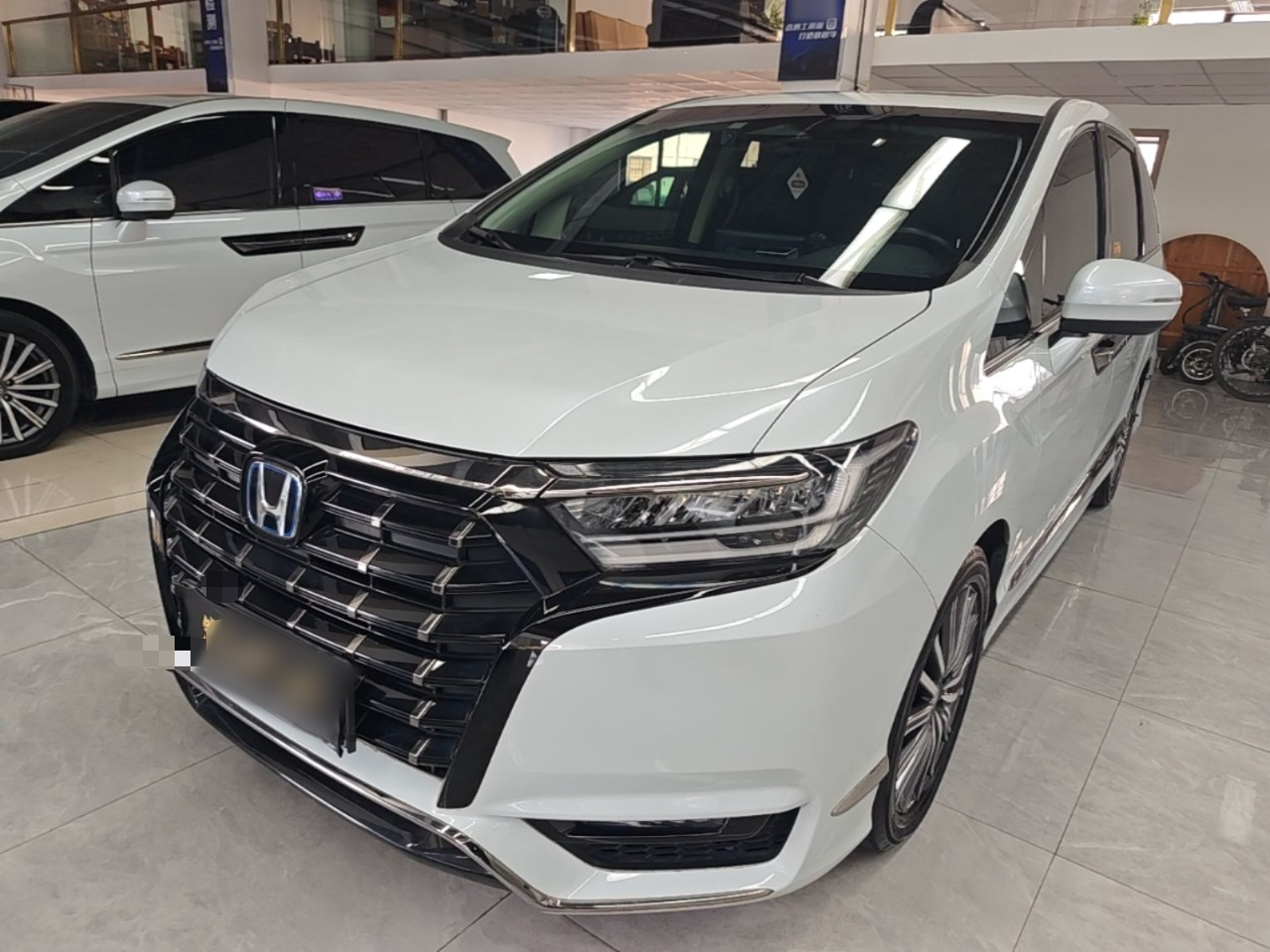 Elysion 2024 2.0L e:HEV Luxury