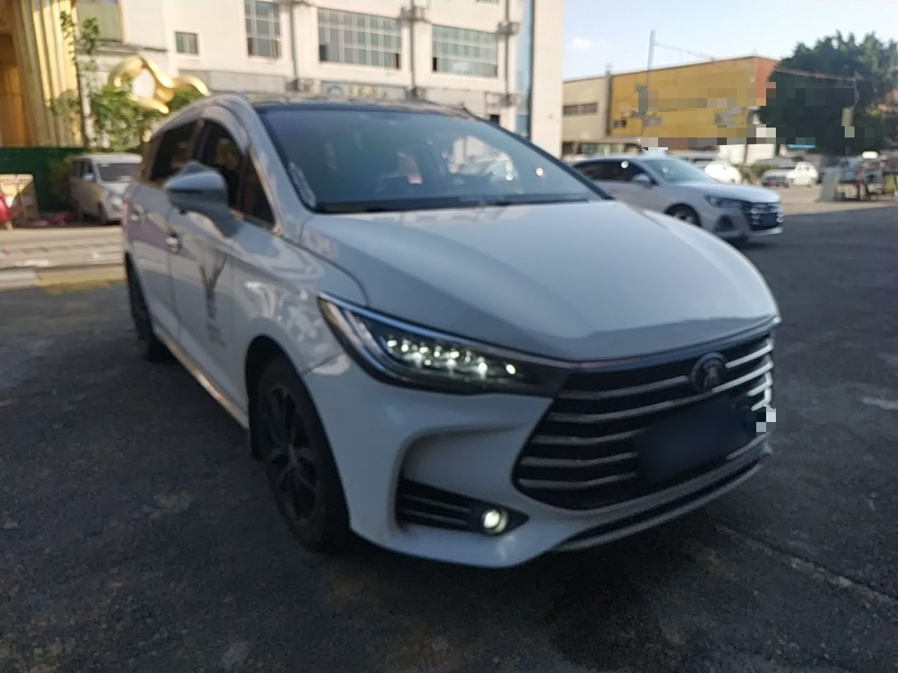 Song MAX 2017 1.5T AT Connected Elite 7-Seater photo 3
