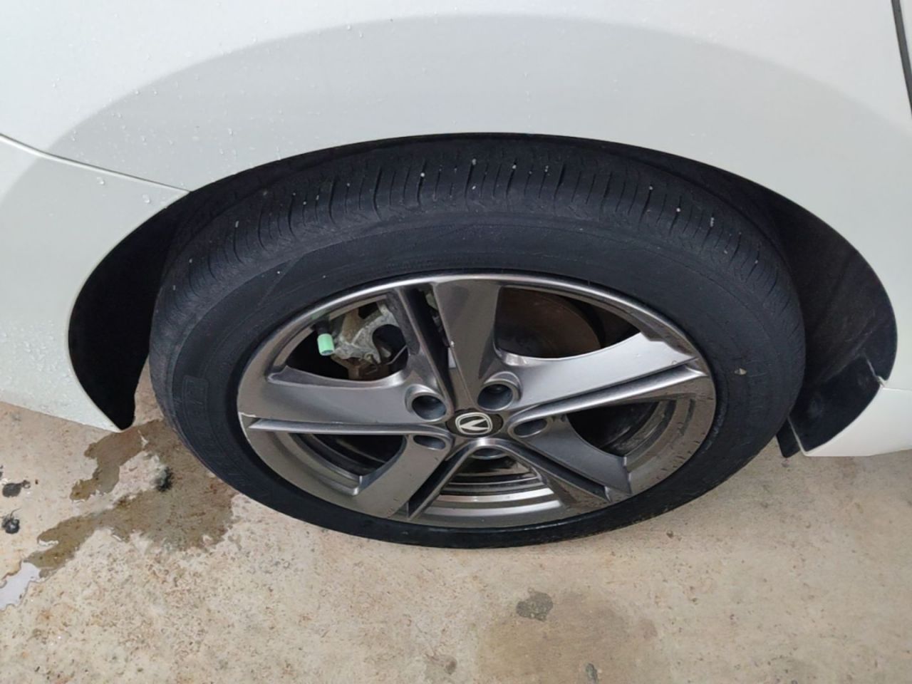 PLUS 2023 1.5T DCT Premium photo 3