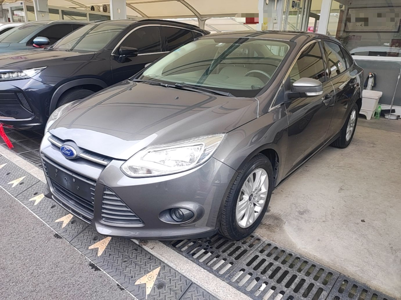 Focus 2012 Sedan 1.6L MT Comfort
