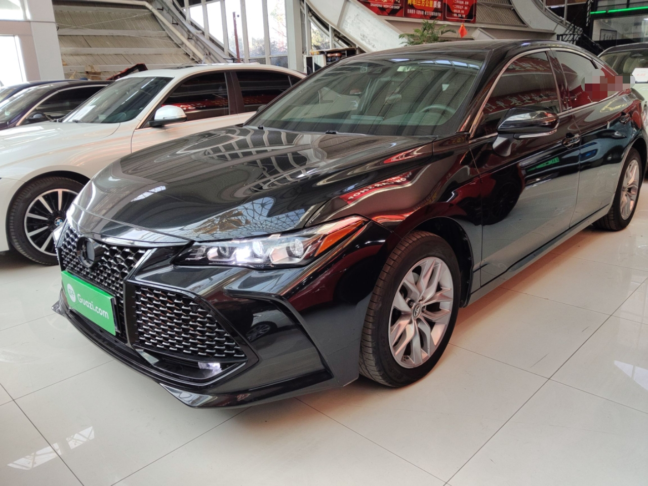 Avalon 2019 2.0L Luxury China VI