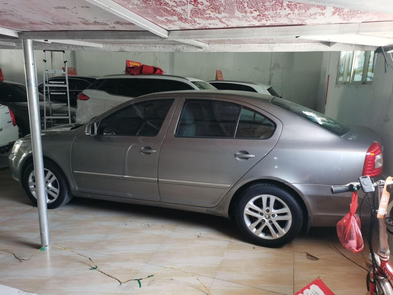Octavia 2013 1.6L AT photo 4