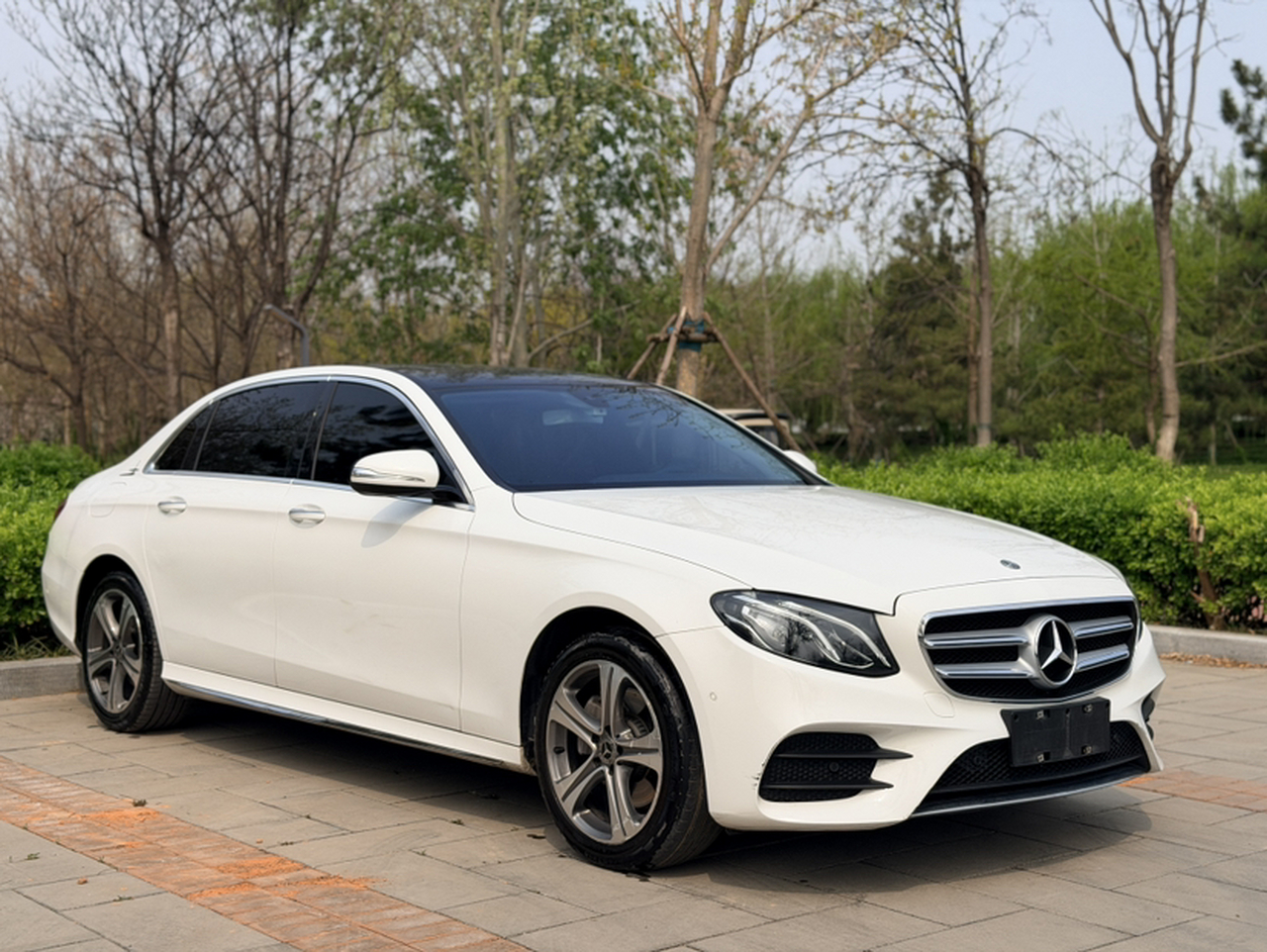 E-Class 2018 Facelift E 200 L Sport photo 2