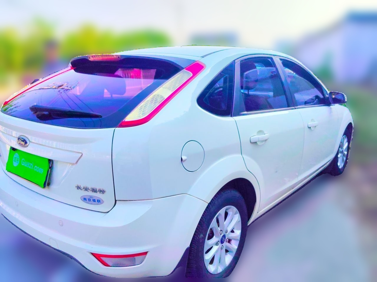 Focus 2013 Hatchback Classic 1.8L AT Anniversary Edition photo 4