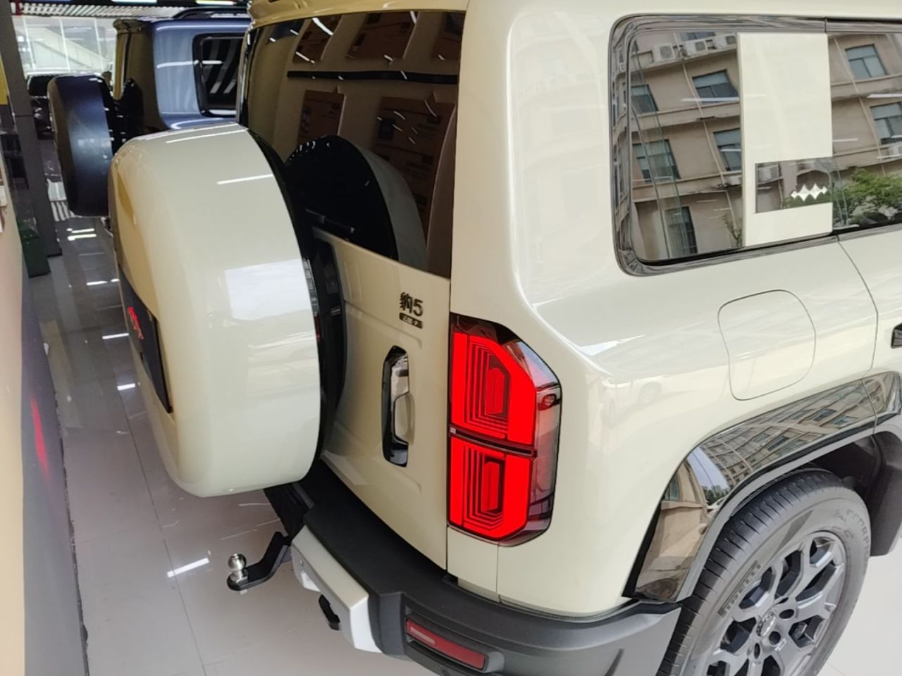 Fang Cheng Bao Leopard 5 2023 Flagship photo 3