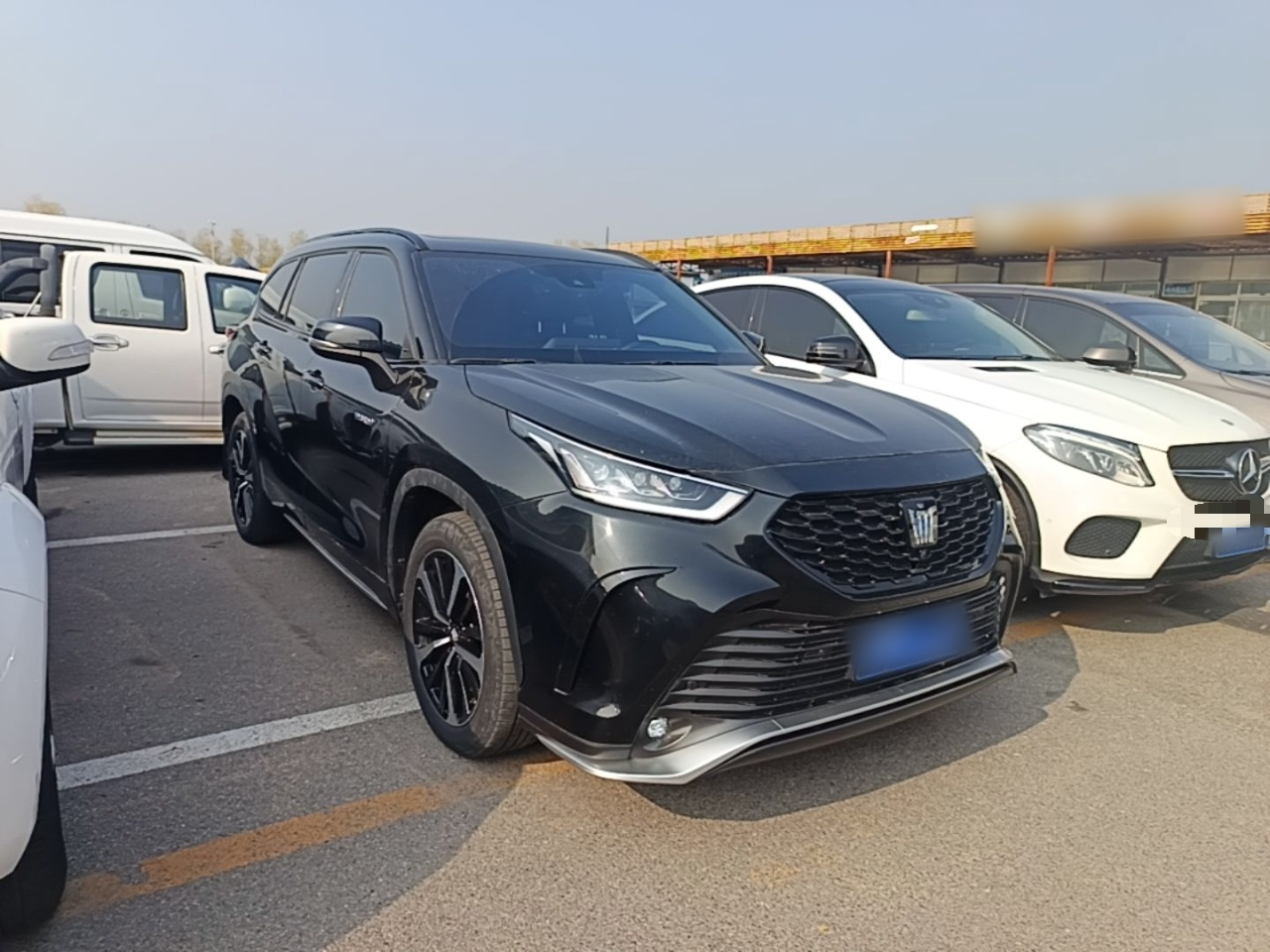 Crown 2023 2.5L HEV AWD Premium photo 3