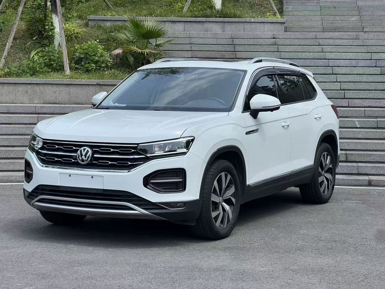 Tayron 2020 330TSI RWD Luxury Connected