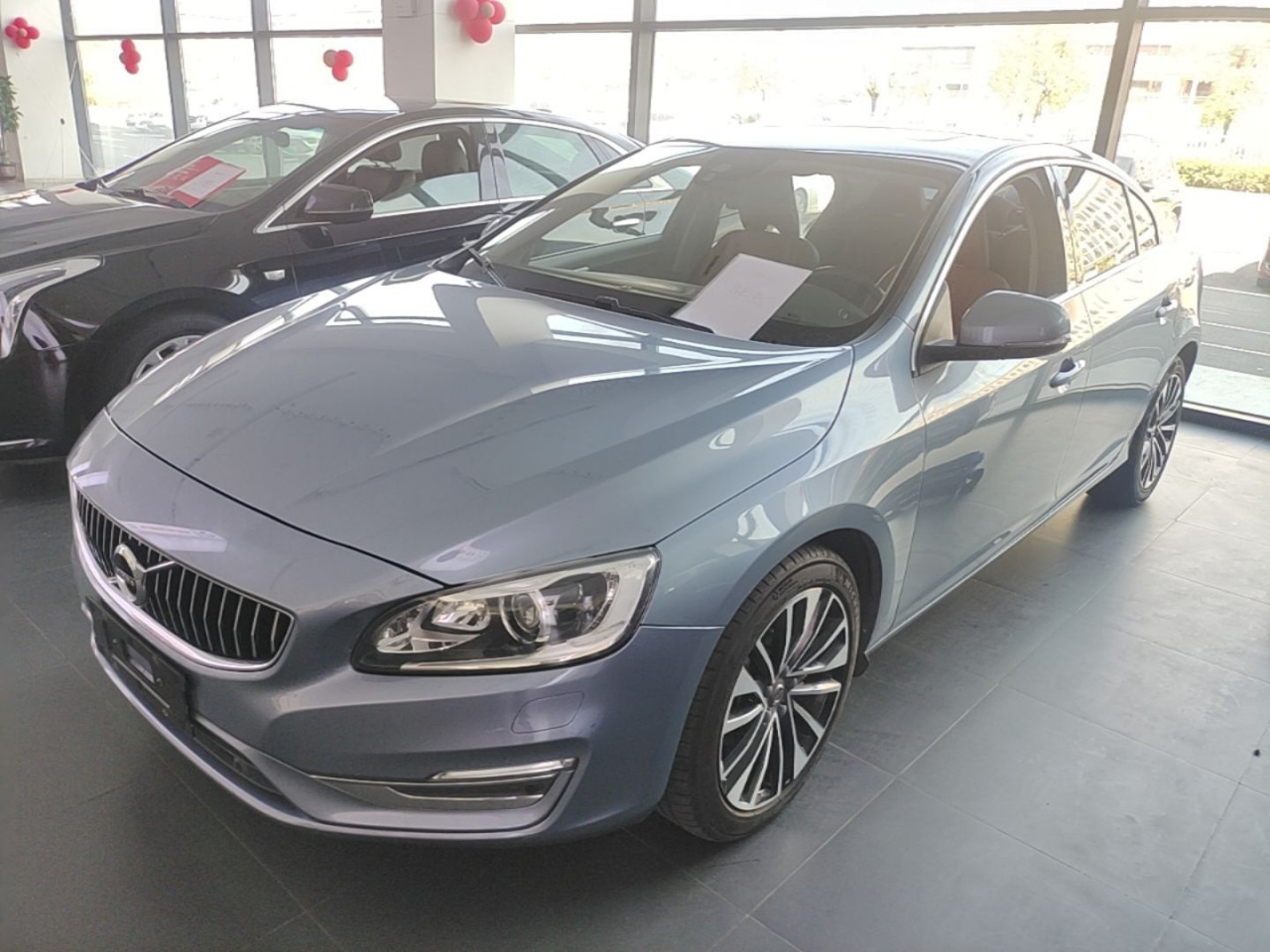 S60 2018 S60L T4 Progressive