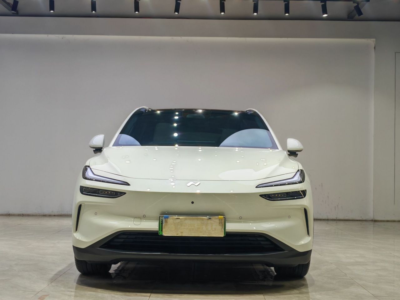 L60 2024 60kWh RWD photo 3