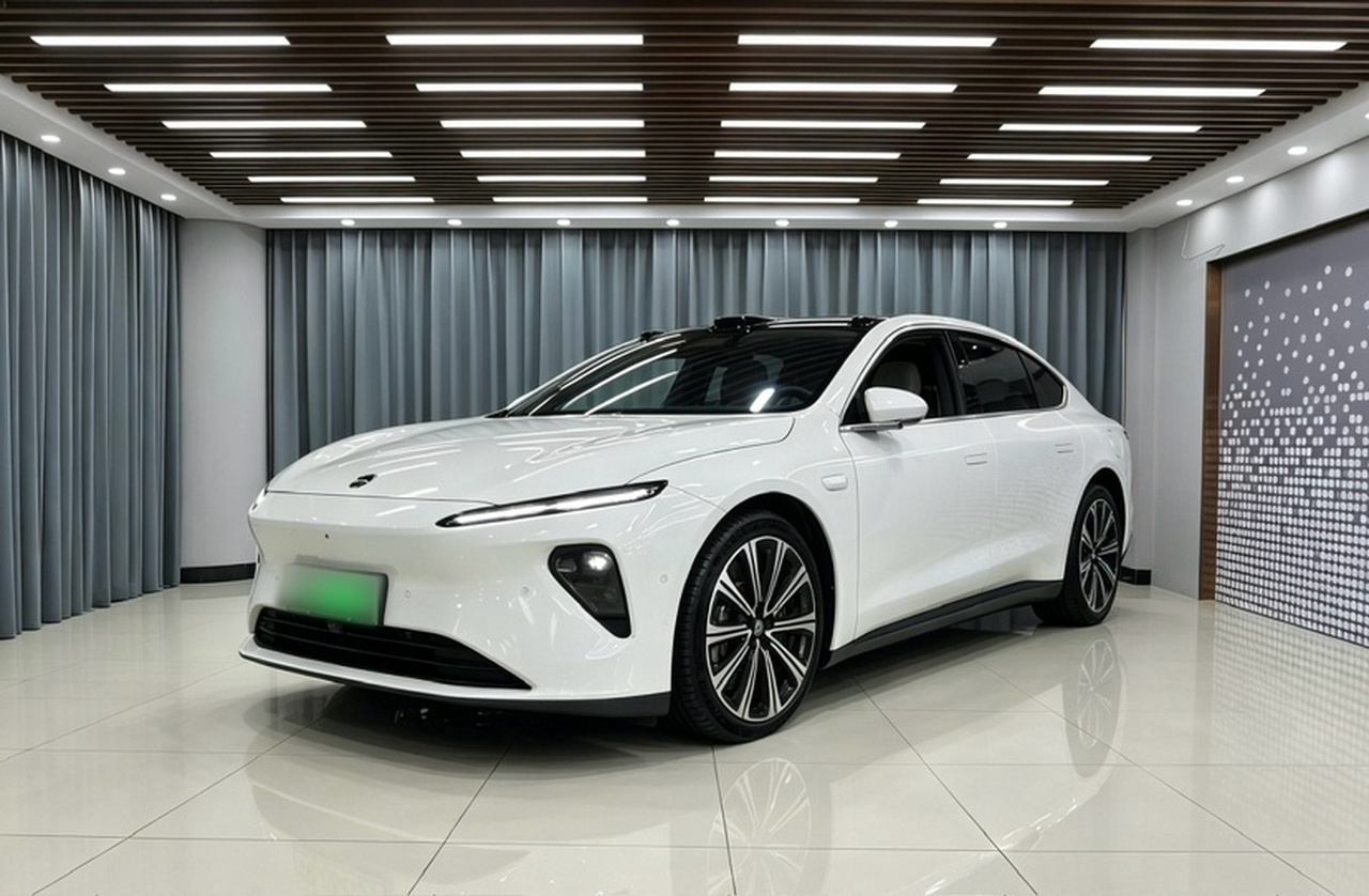 ET7 2024 75kWh Executive Signature