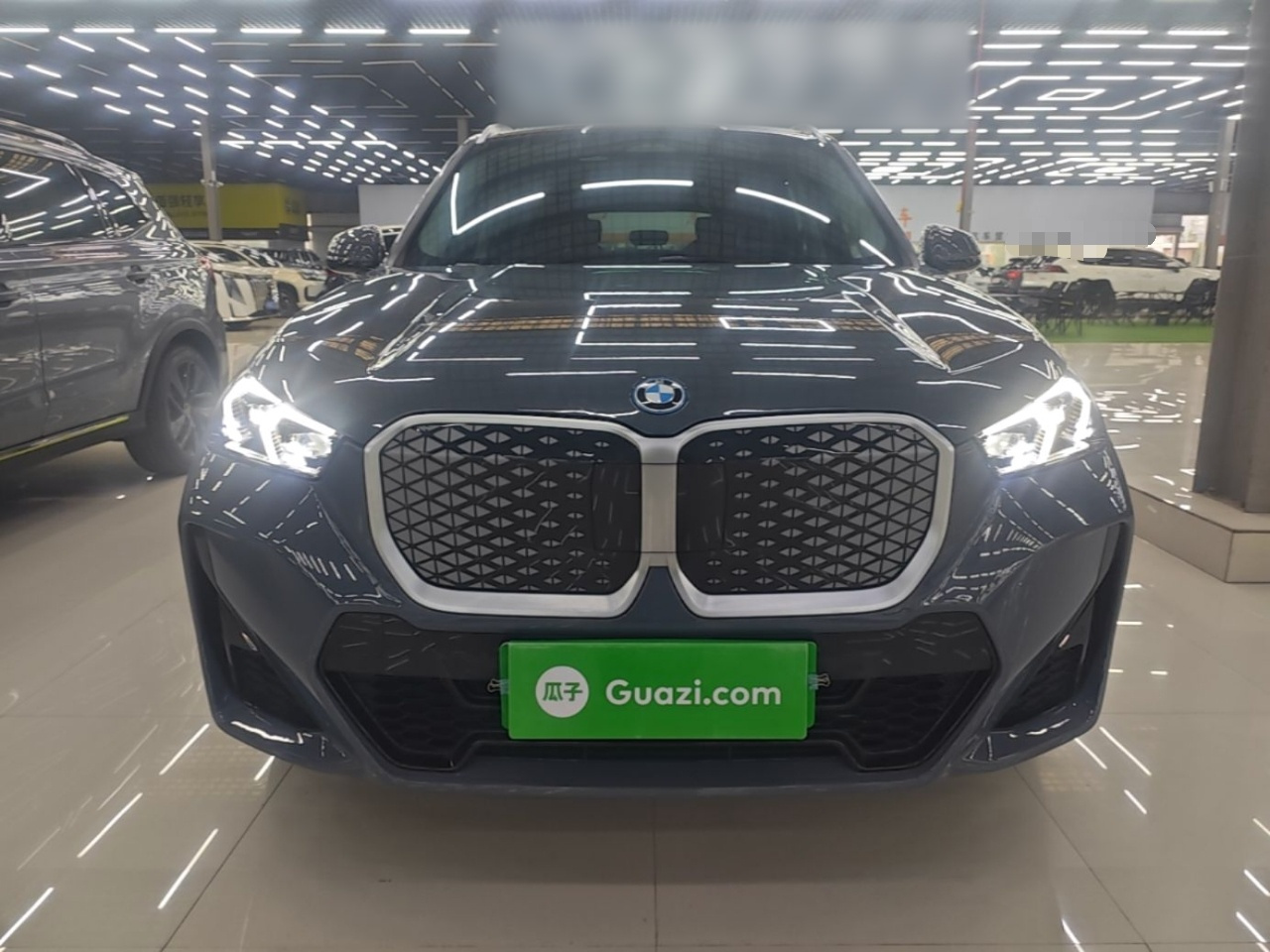 iX1 2023 eDrive25L M Sport Package photo 2