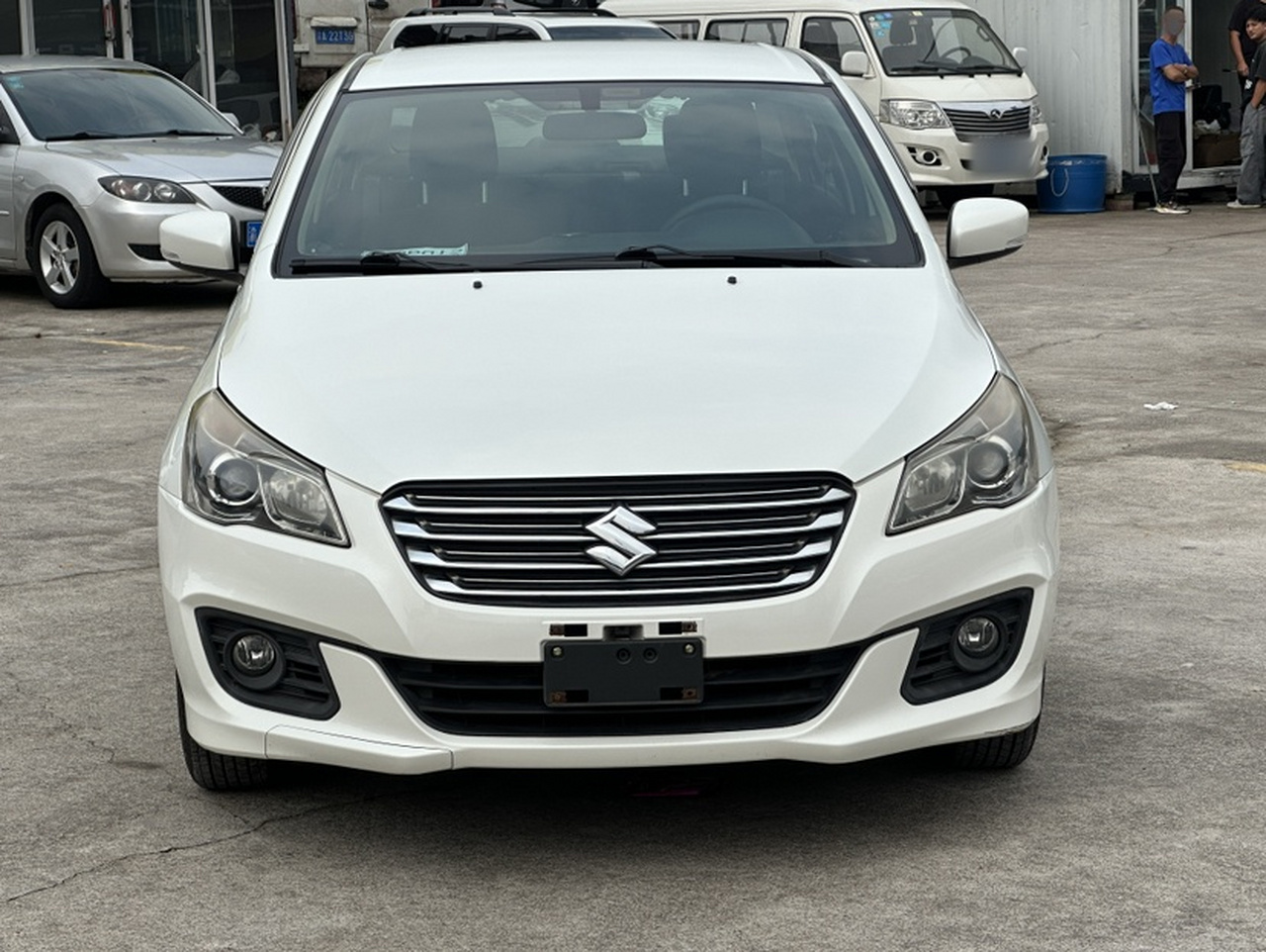 2015 1.6L MT photo 4