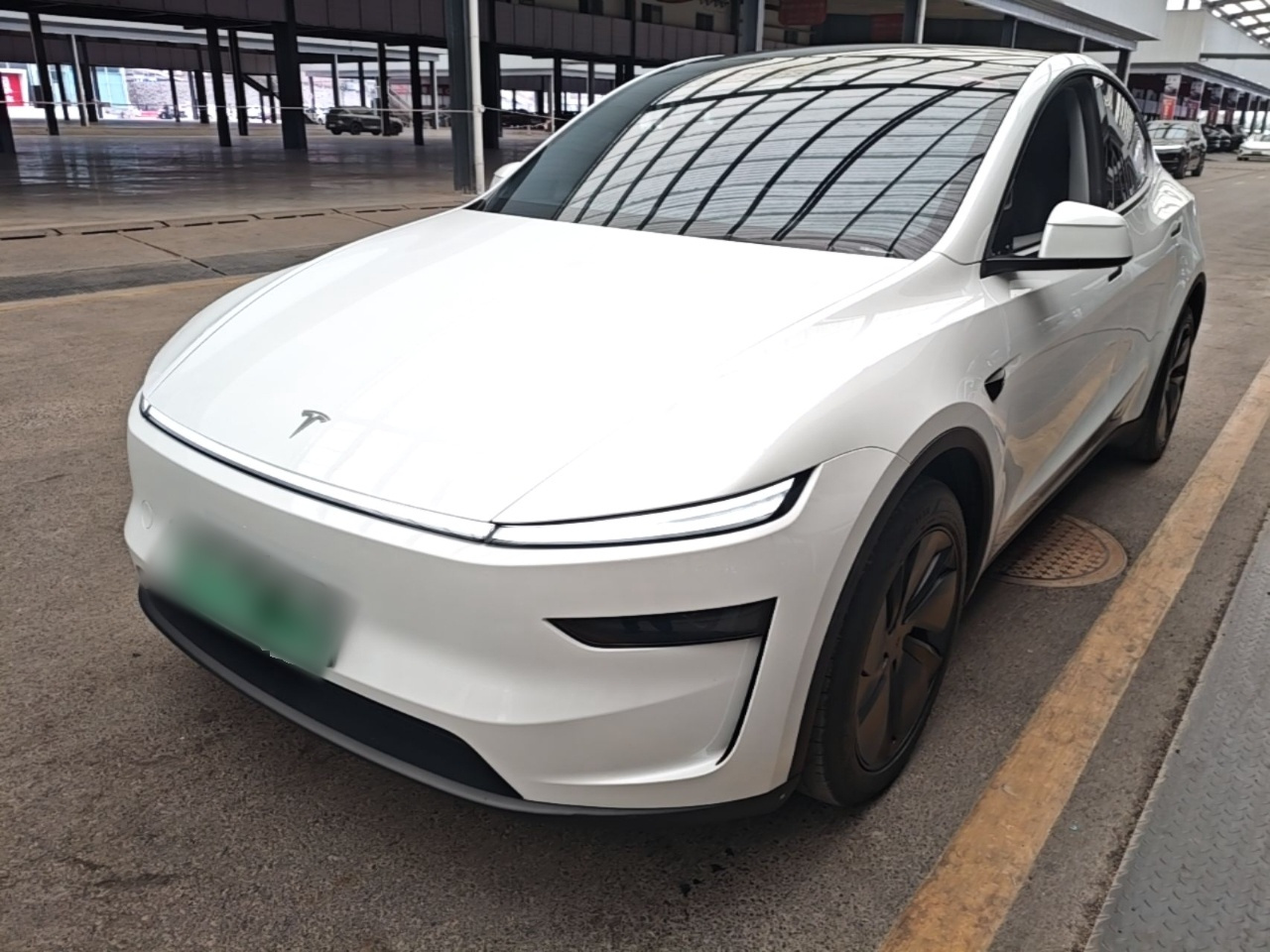 Model Y 2025 RWD