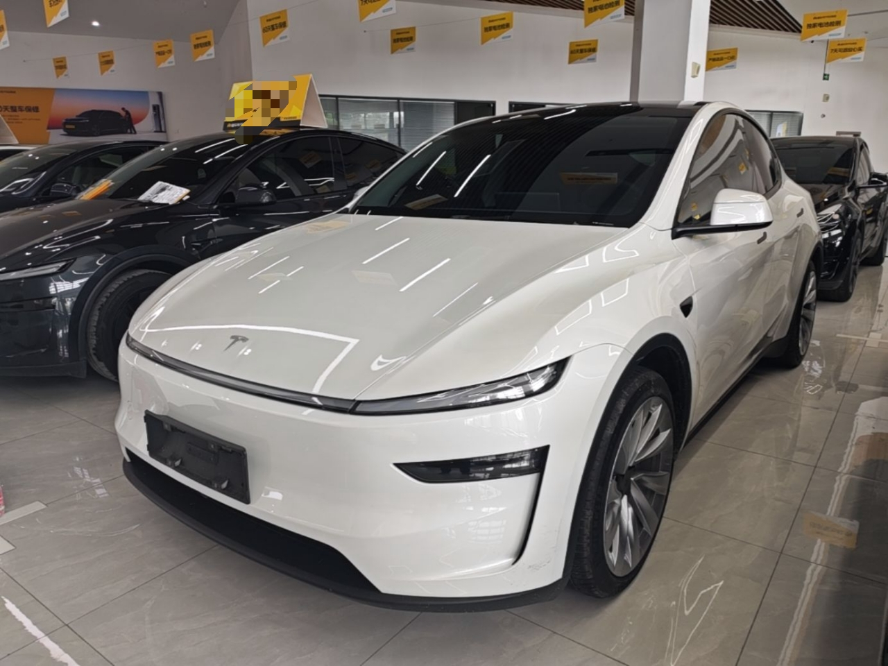 Model Y 2025 RWD