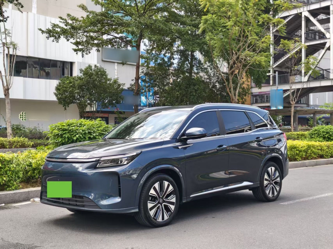 Bluelectric E5 PLUS 2025 165km Long Range PLUS 5-Seater