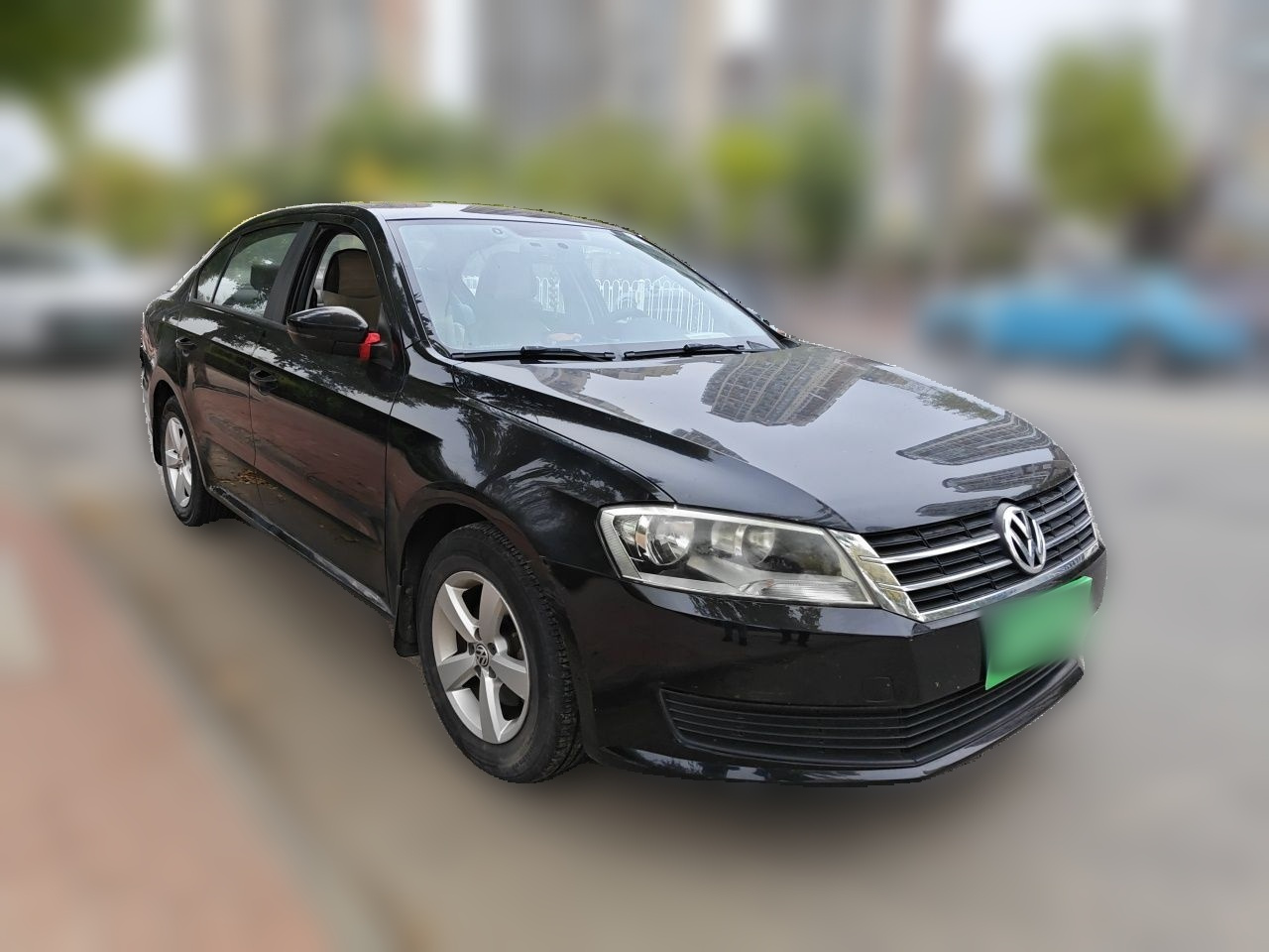Lavida 2013 Facelift Classic 1.6L MT photo 3