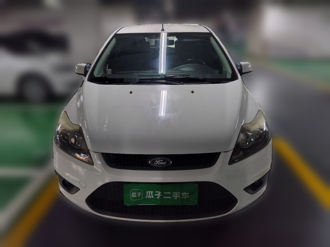 Focus 2013 Hatchback Classic 1.8L MT photo 2