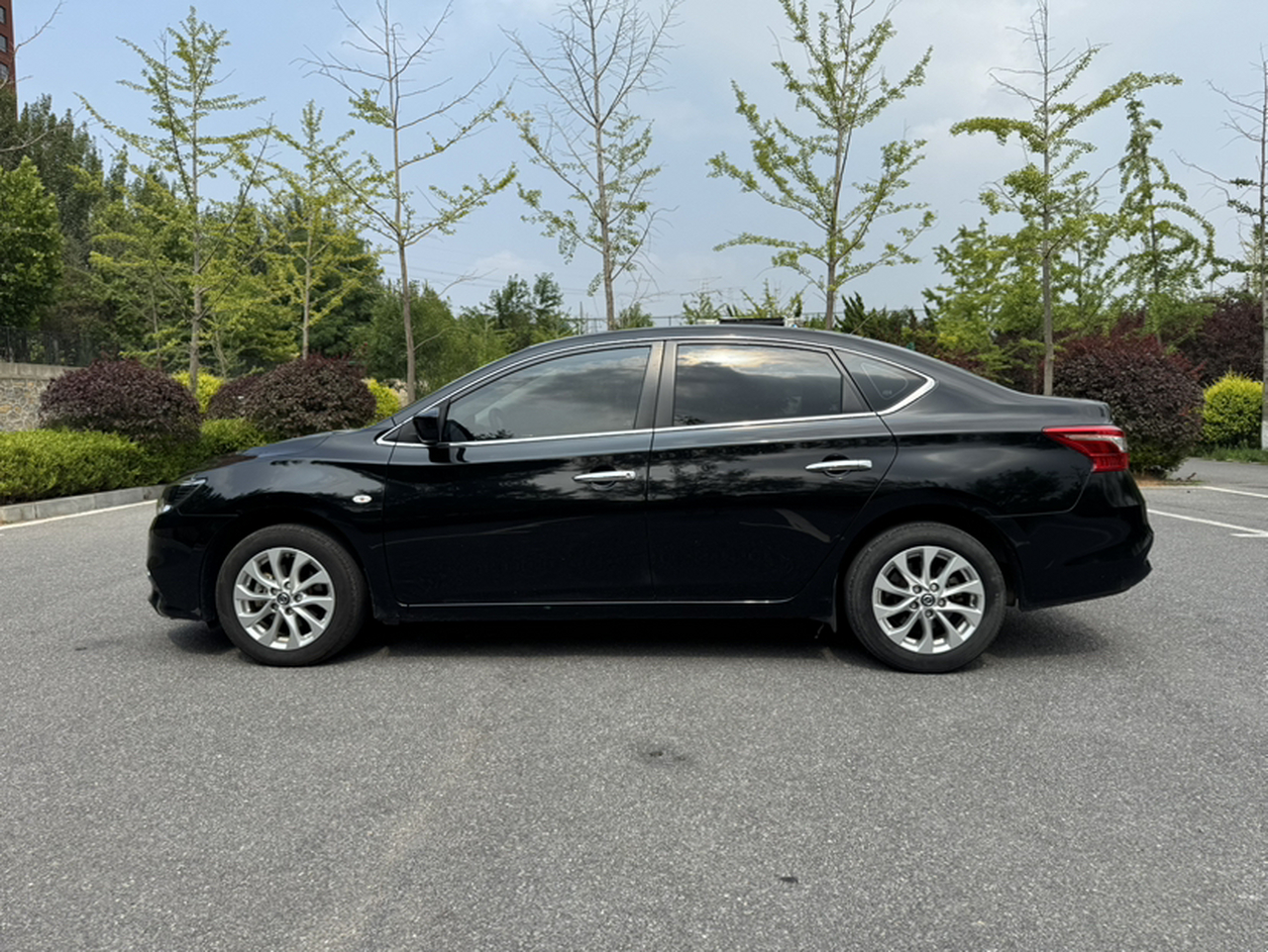 Sylphy 2022 Classic 1.6XL CVT Luxury photo 4