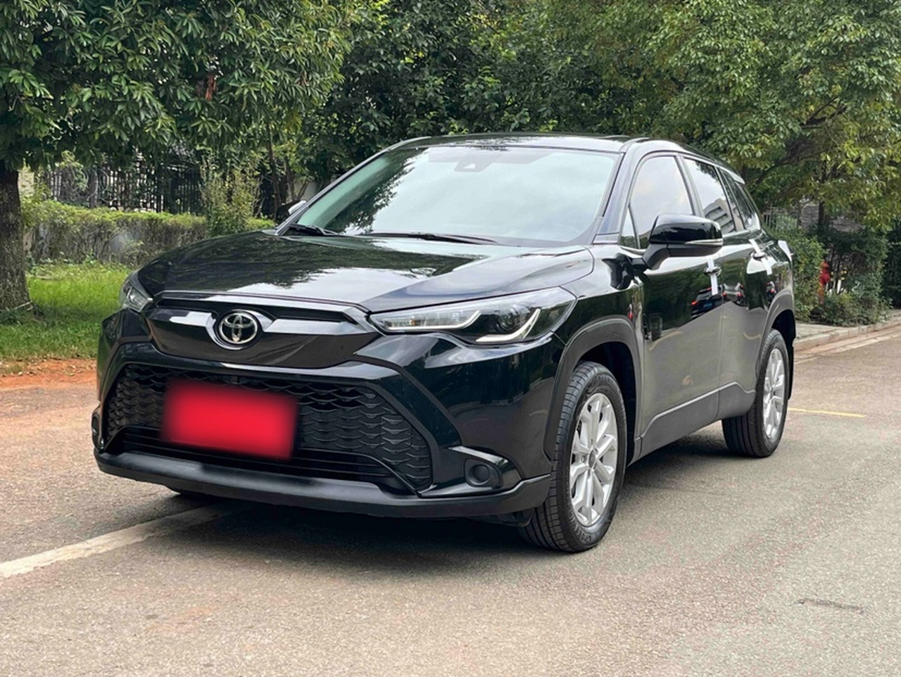 Frontlander 2022 2.0L CVT Leading