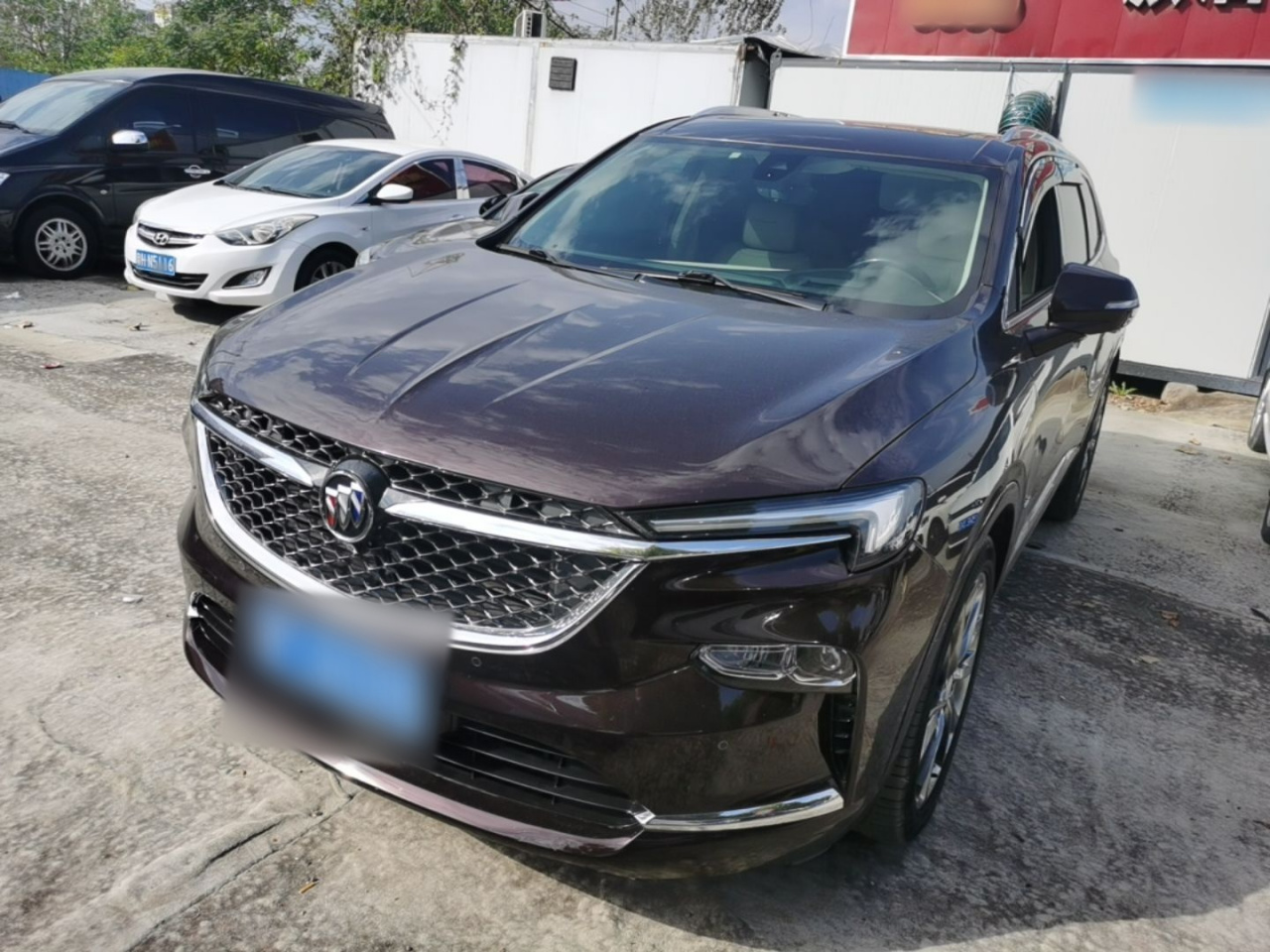 2020 28T AWD Avenir