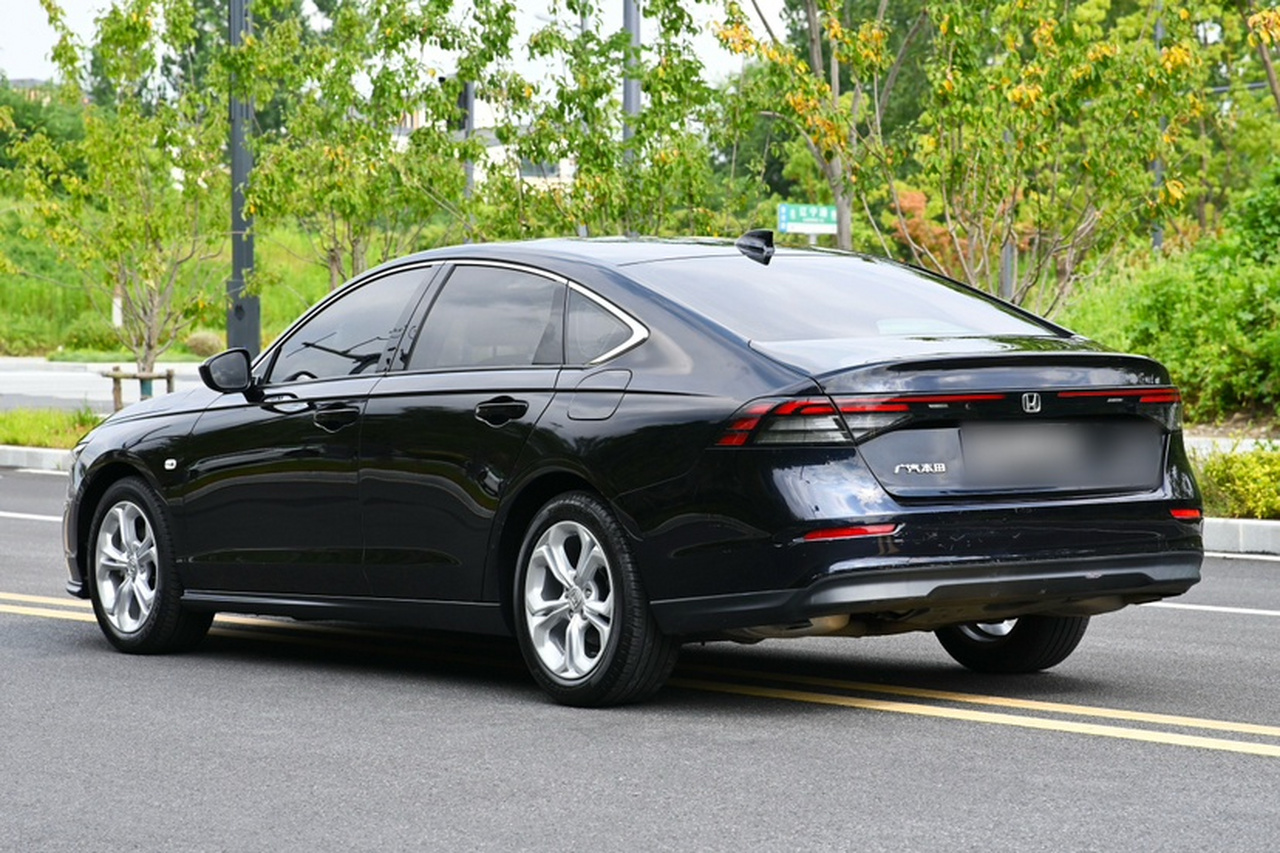 Accord 2023 260TURBO Comfort photo 2